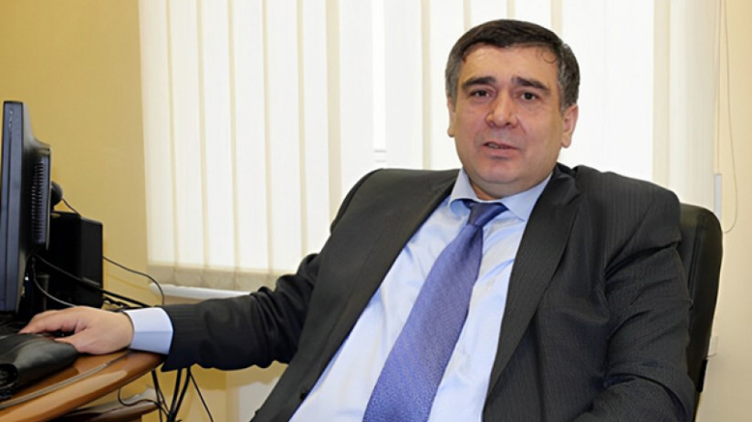Şahin Şıxlinski ‘Toyuq Hini Boyda’ Yerdə Saxlanılır