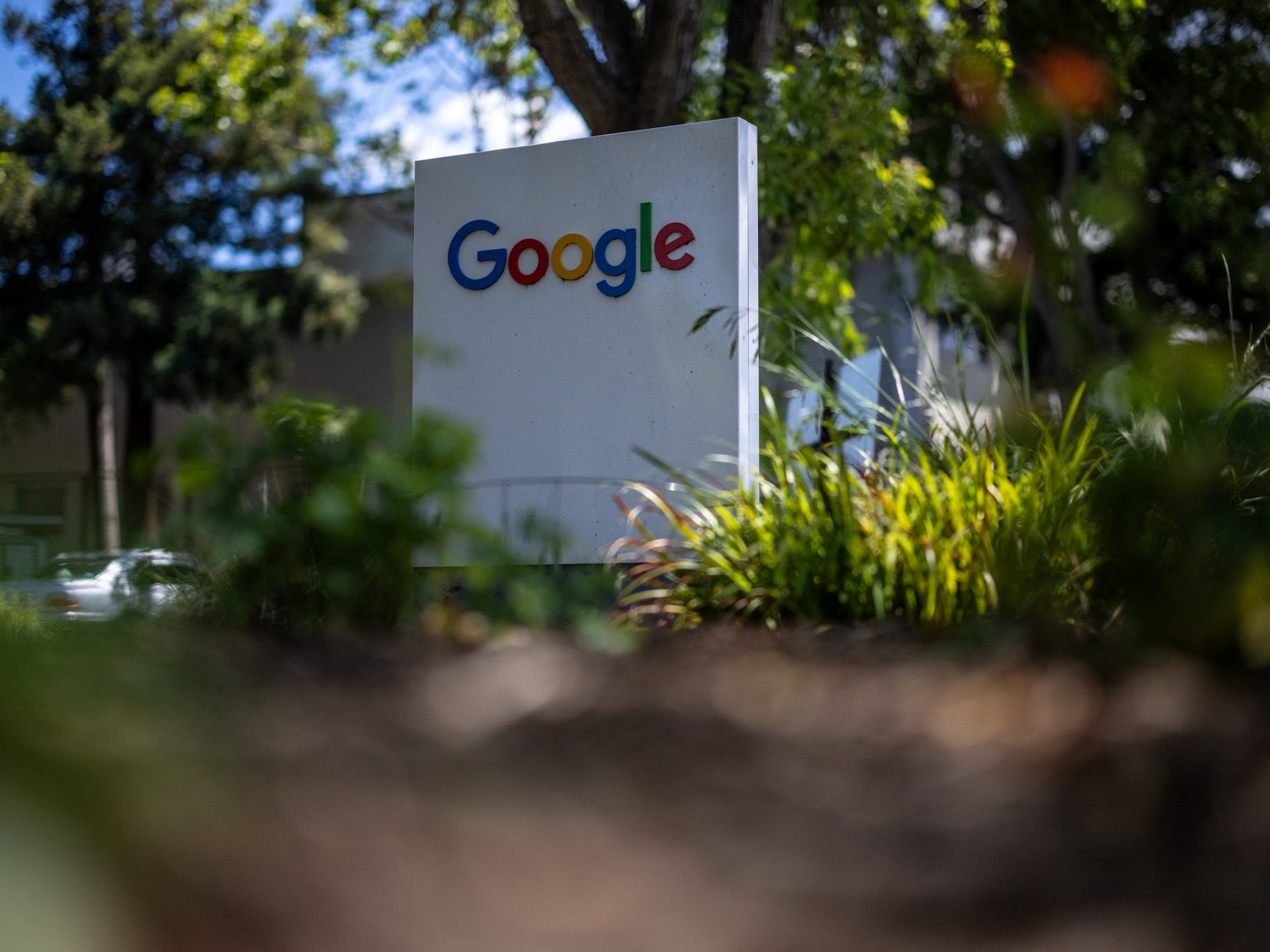 Google Ali Məhkəməni Epic Games davasında tətbiq mağazasına qadağanı ləğv etməyə çağırır