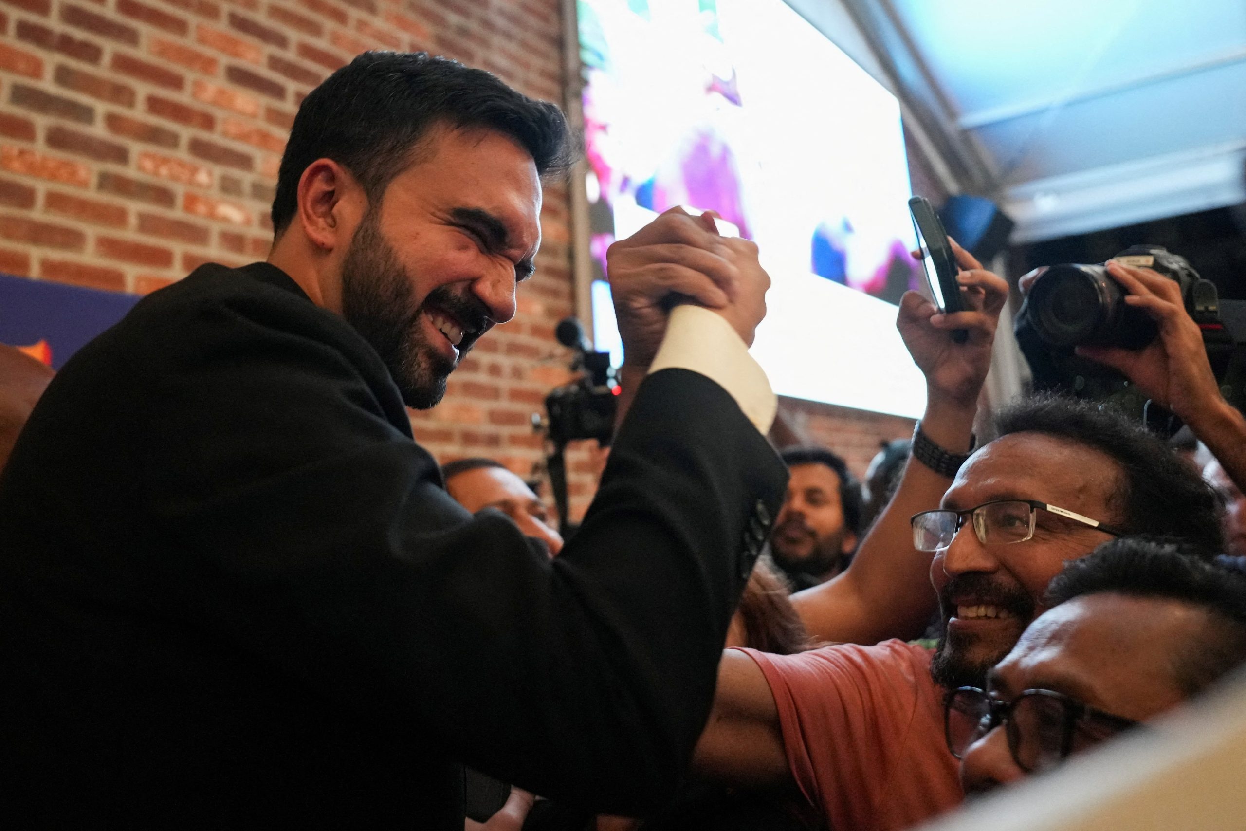 Trampın hədəfində sosialist müsəlman namizəd: “Sakit oturacaq”
