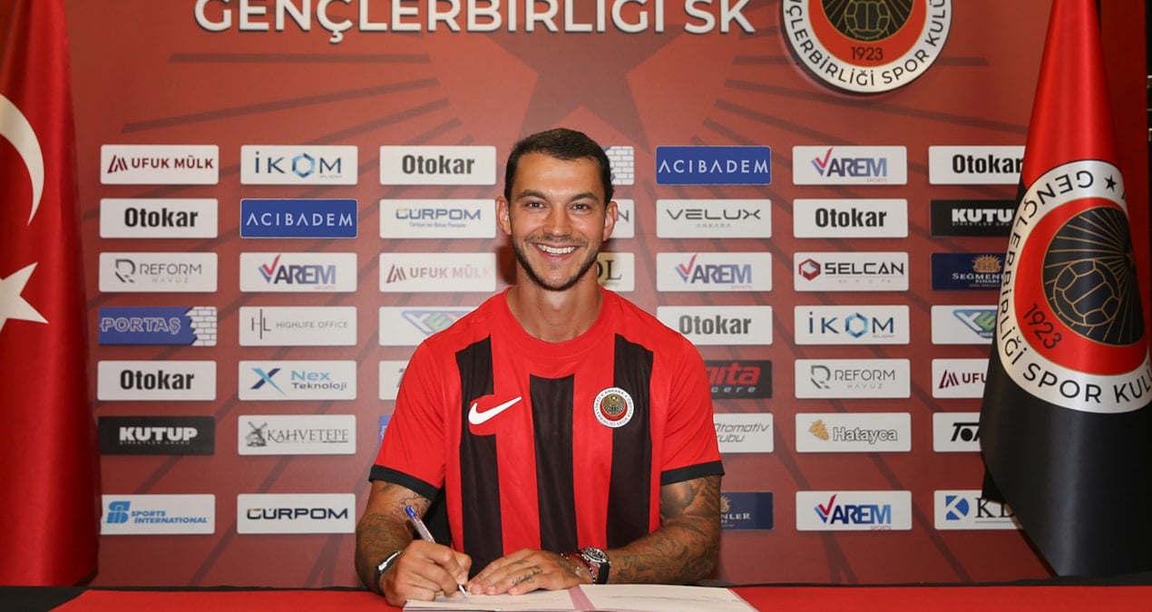 Gənclərbirliyinə portuqaliyalı sağ bek transfer edildi