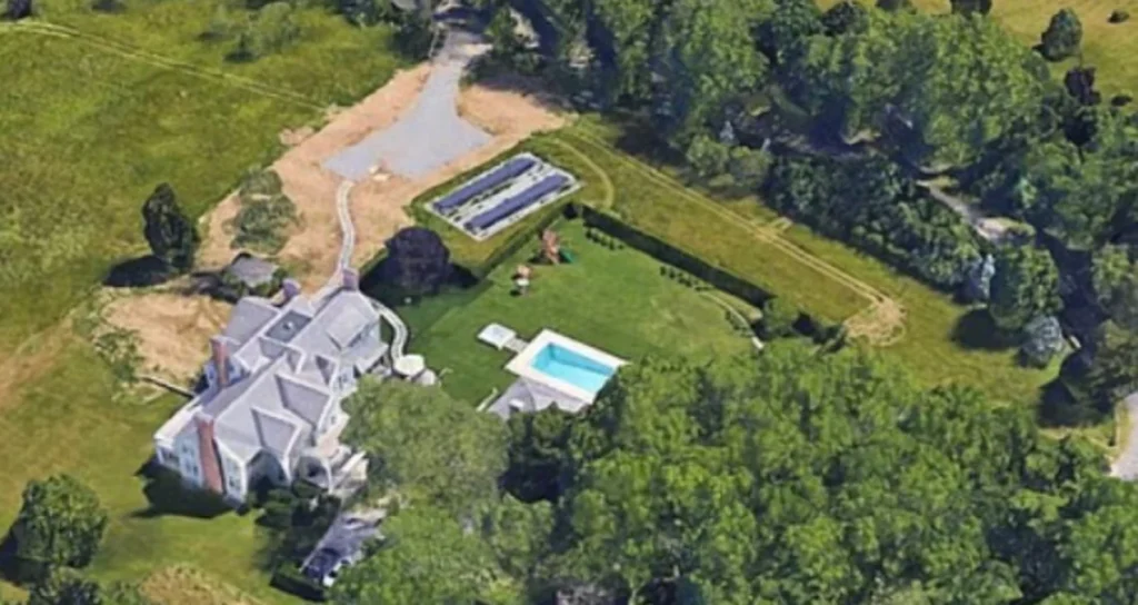 Миллионный дом жены Алека Болдуина четыре года не находит покупателя: Снижение цен тоже не помогло.