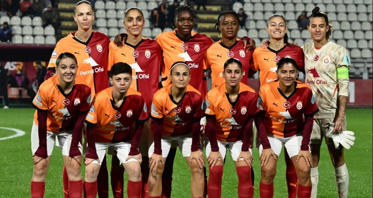 “Qalatasaray” qadın futbol komandası 18 oyunçu ilə yollarını ayırdı