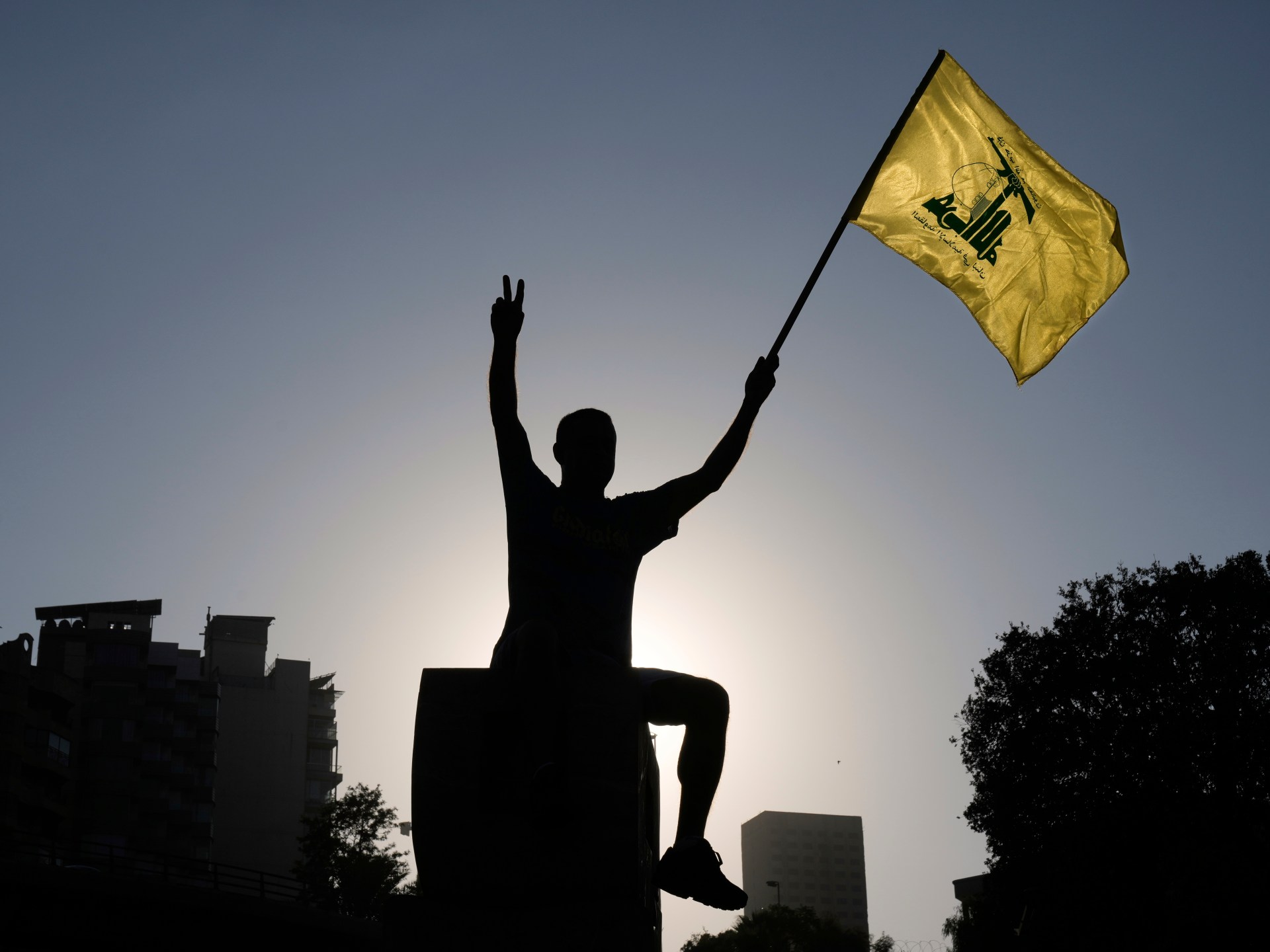 Livan danışıqları öncəsi Hizbullah silahlarının müdafiəsinə qalxdı