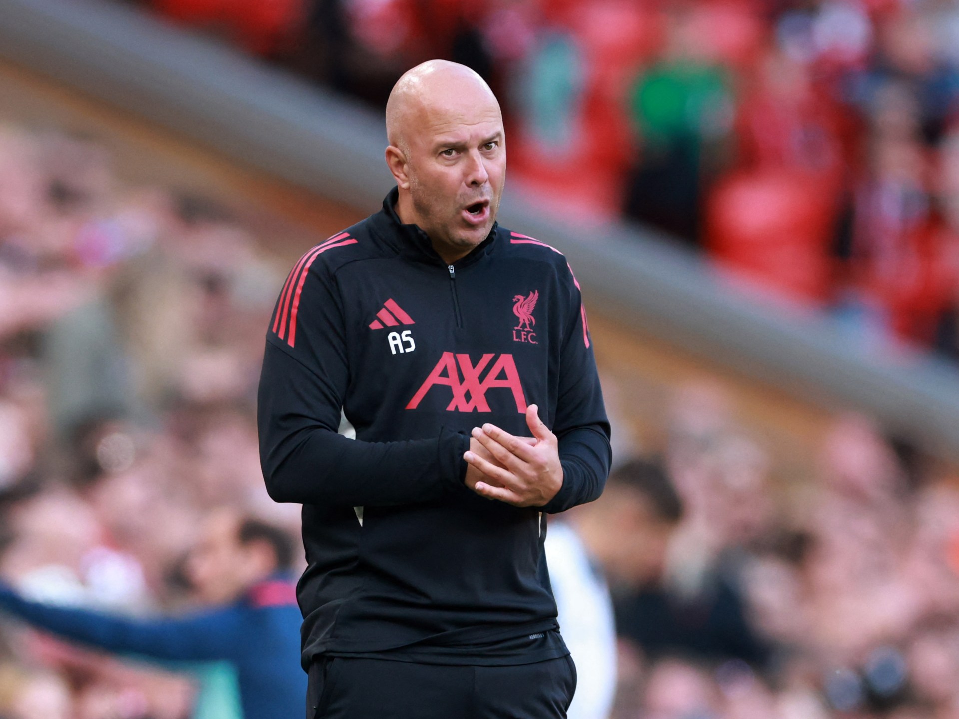 Newcastle qalmaqalı alovlanır: Slotdan İsaka xəbərdarlıq