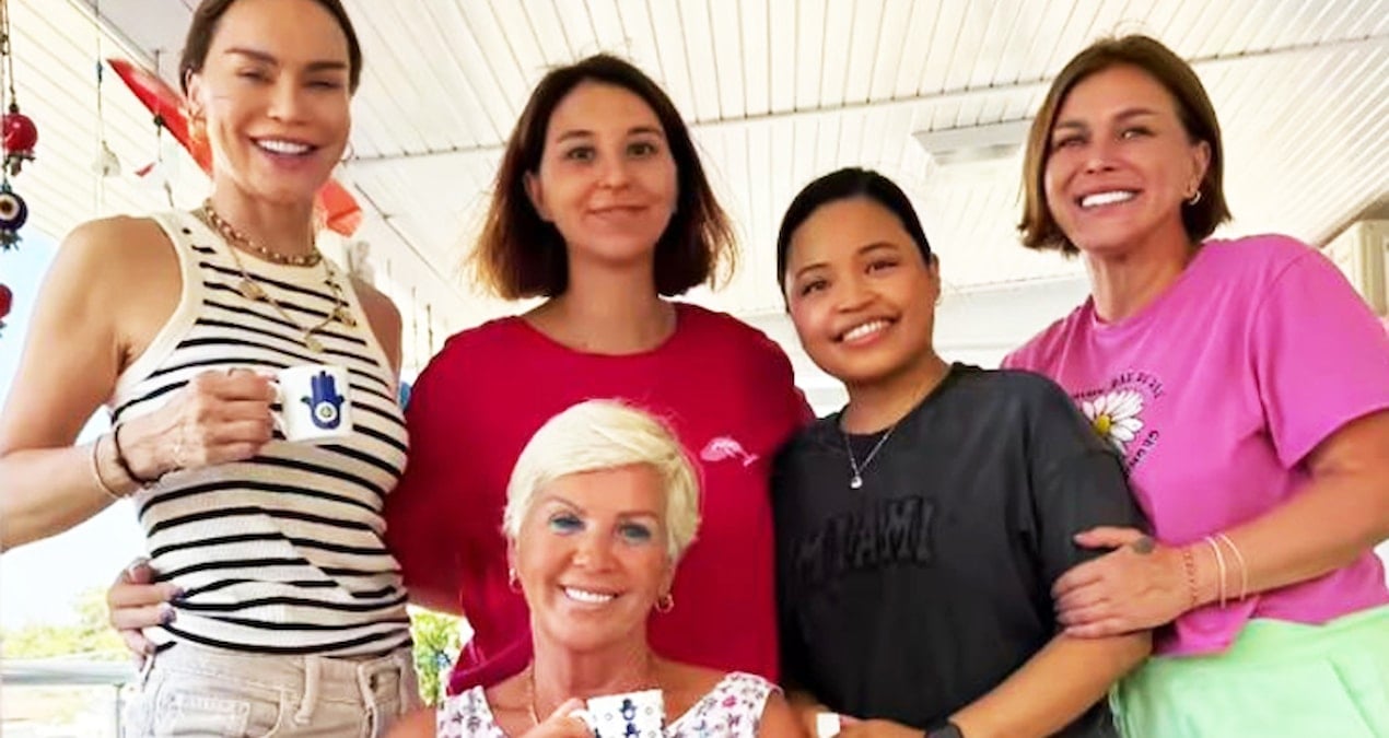 Ebru Şallı ana fotosu ilə diqqət çəkdi