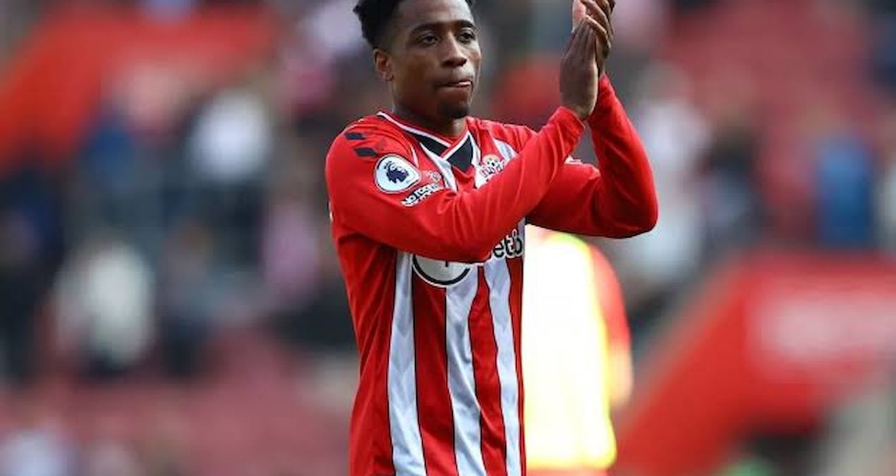 Beşiktaş Kyle Walker-Peters-i rəsmən açıqladı