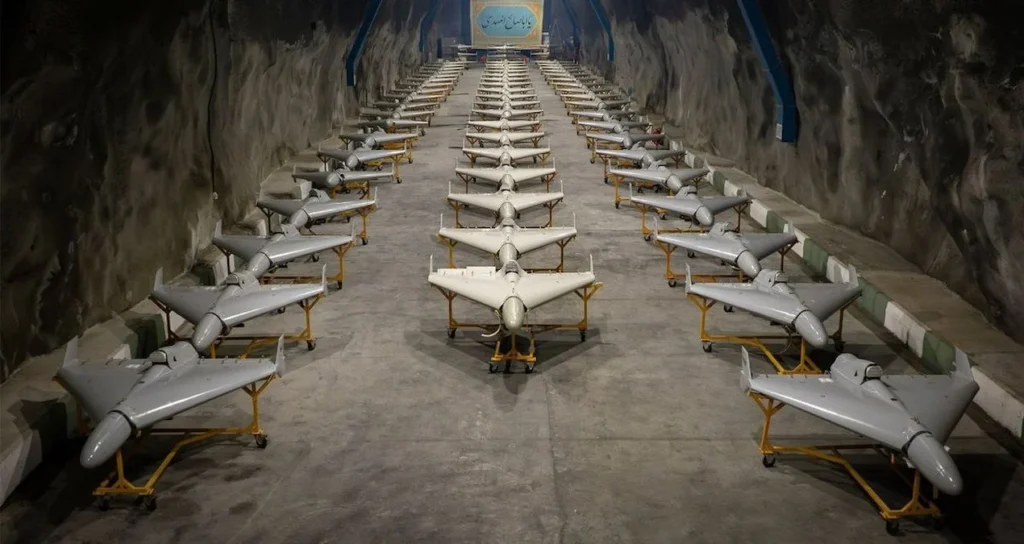 На военную базу Пешмерга-Франция в Эрбиле совершена атака беспилотным летательным аппаратом, 6 французских солдат получили ранения.