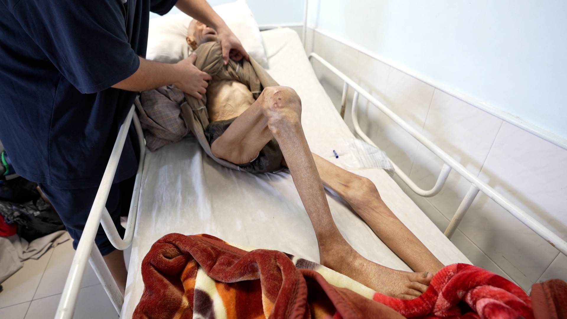Qəzzada yaşlı fələstinlilər İsrailin aclıq siyasəti qurbanı olur
