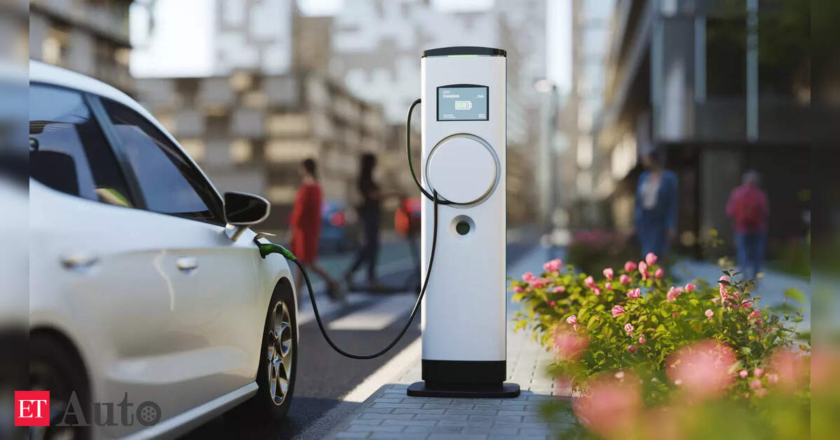 İyun 2025: Elektrikli Avtomobillər 90%, Avtobuslar 292% Artıb