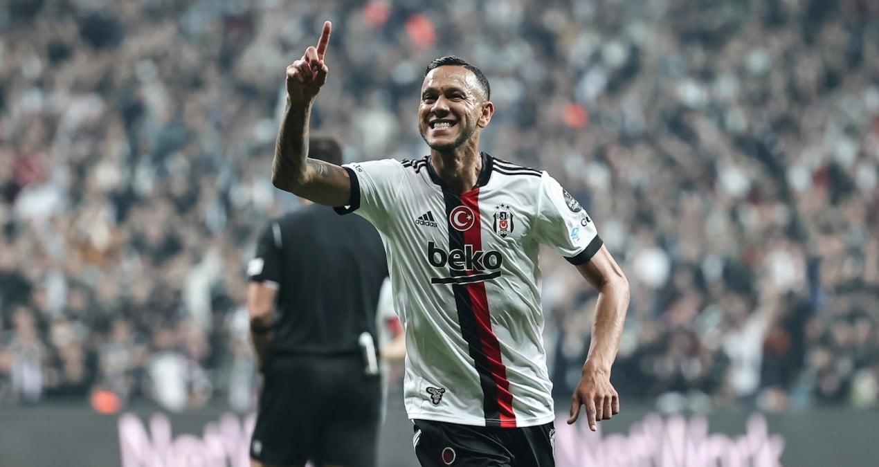 Josef de Souza yenidən Beşiktaşda