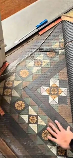 Yeni evlərində sərvət tapdılar