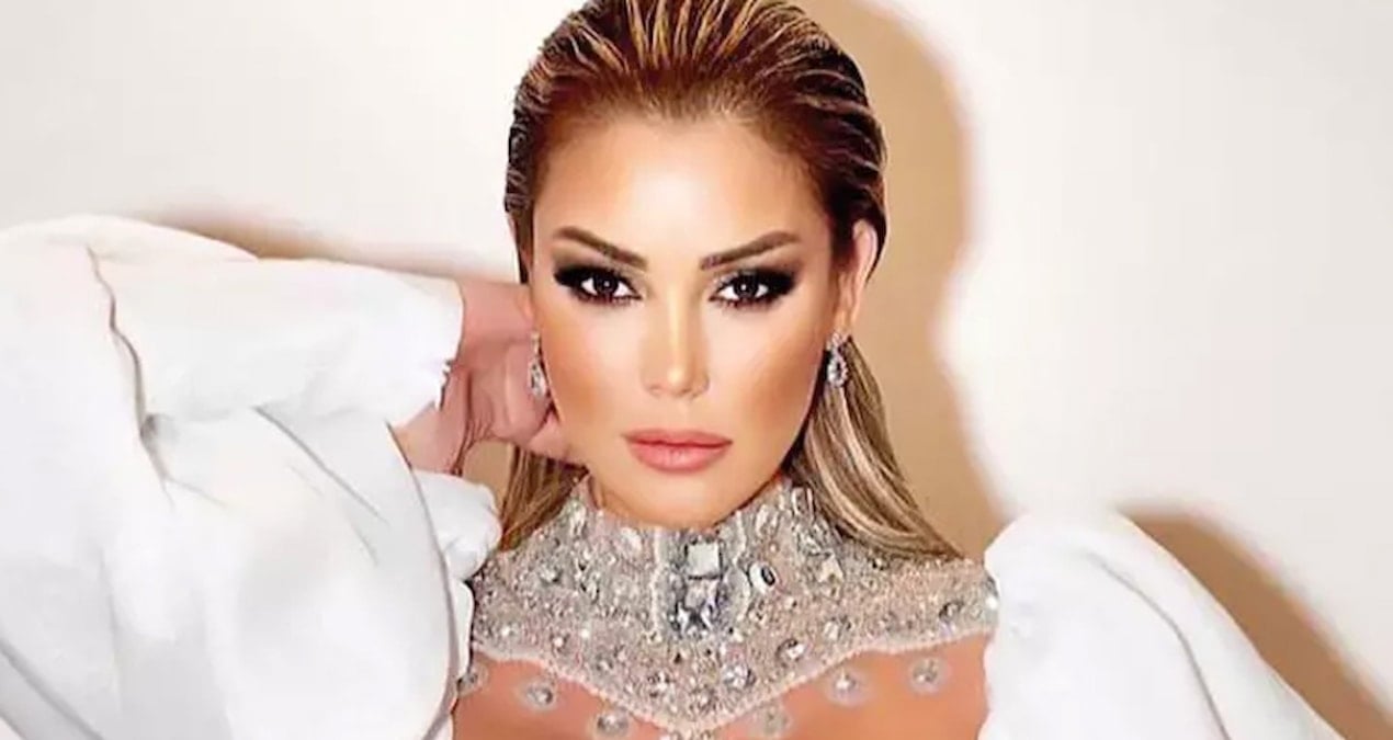 Petek Dinçöz fotoşopla J.Lo-ya oxşadı