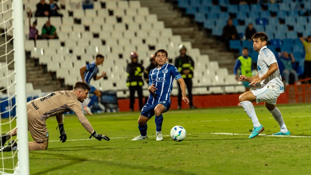 Vadim Yevseev evaluated match between Dynamo Makhachkala and Akron