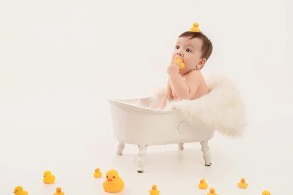 Женщина, оштрафованная на 150 фунтов за кормление голубей в Манчестере, боится выходить на улицу.