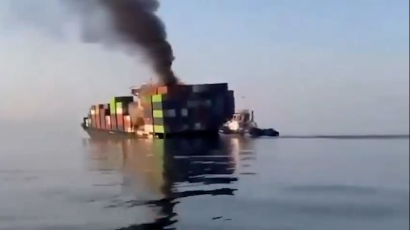 Tense situation in the Strait of Hormuz: Two cargo ships destroyed
