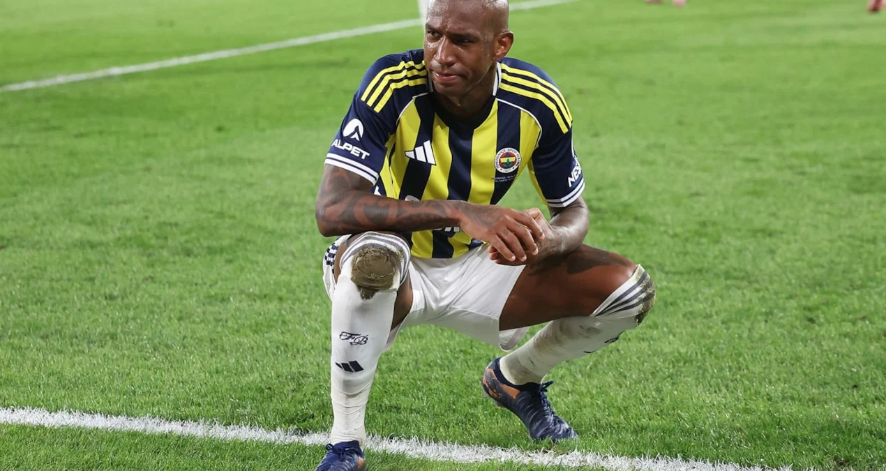Taliska fit səslərinə cavab verdi, rəy və bəyənmələr çoxaldı