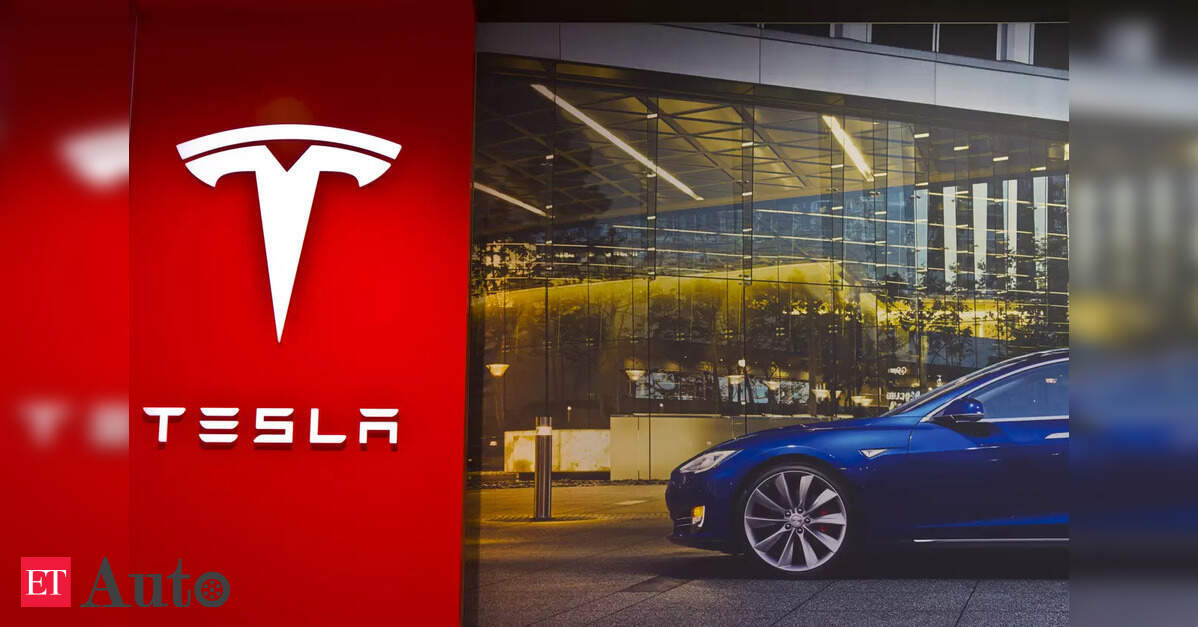 Tesla avtomobil satışlarının azalması ilə mənfəətinin azaldığını bildirdi