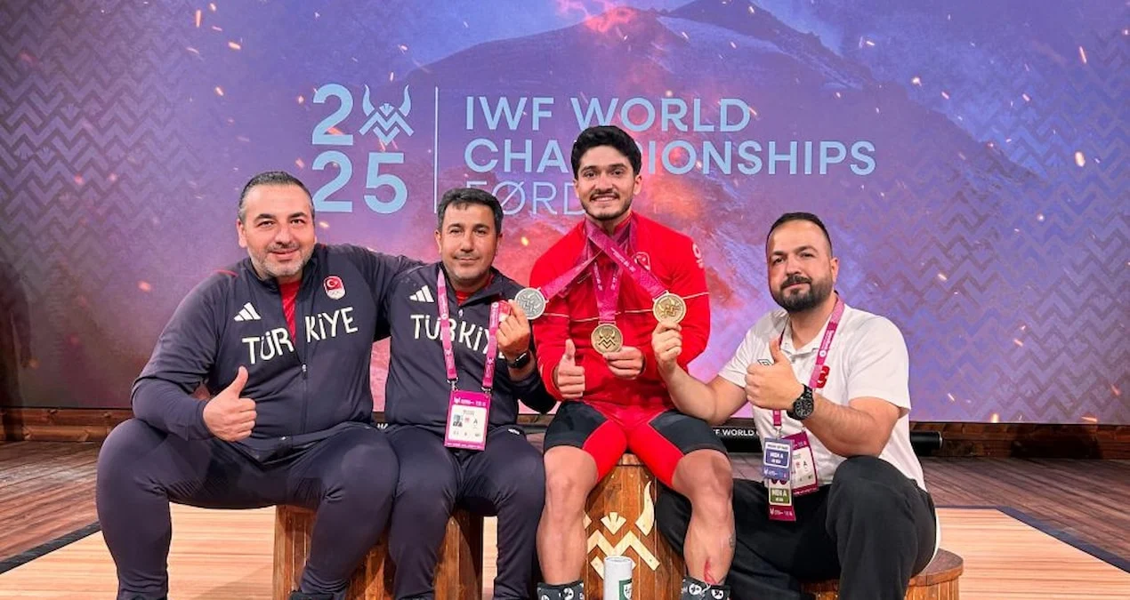 Məhəmməd Furkan Özbek dünya çempionu oldu