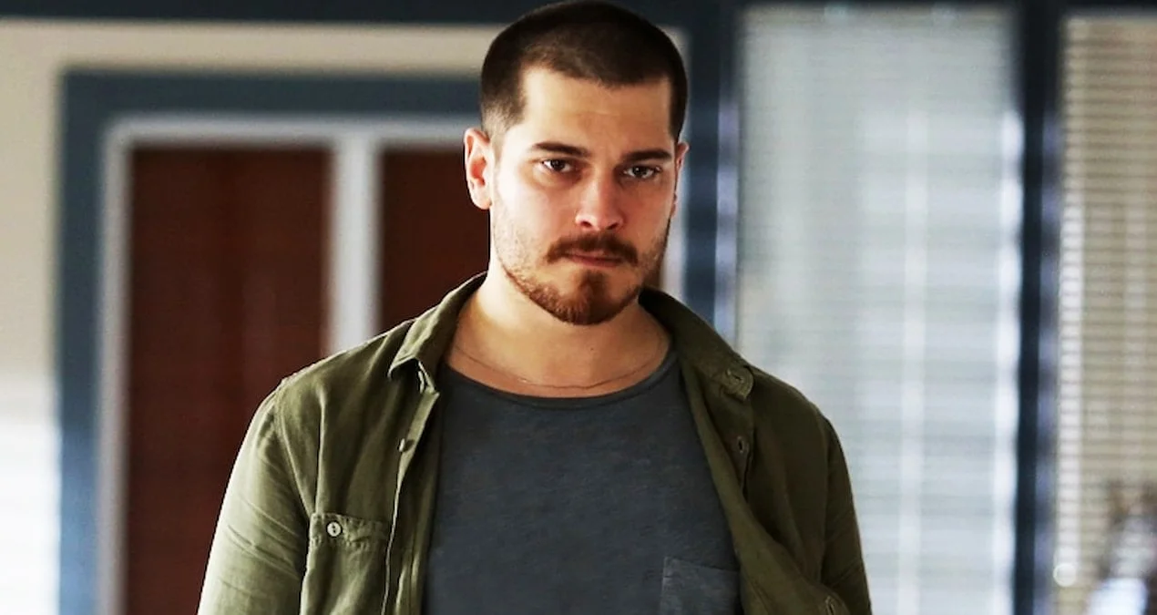 Çağatay Ulusoy qonşu ölkə vətəndaşı oldu