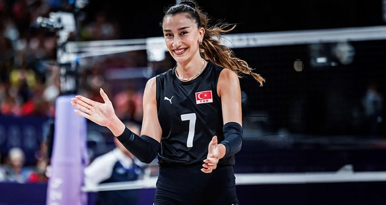 Milli Komandada Hande Baladın Şoku!