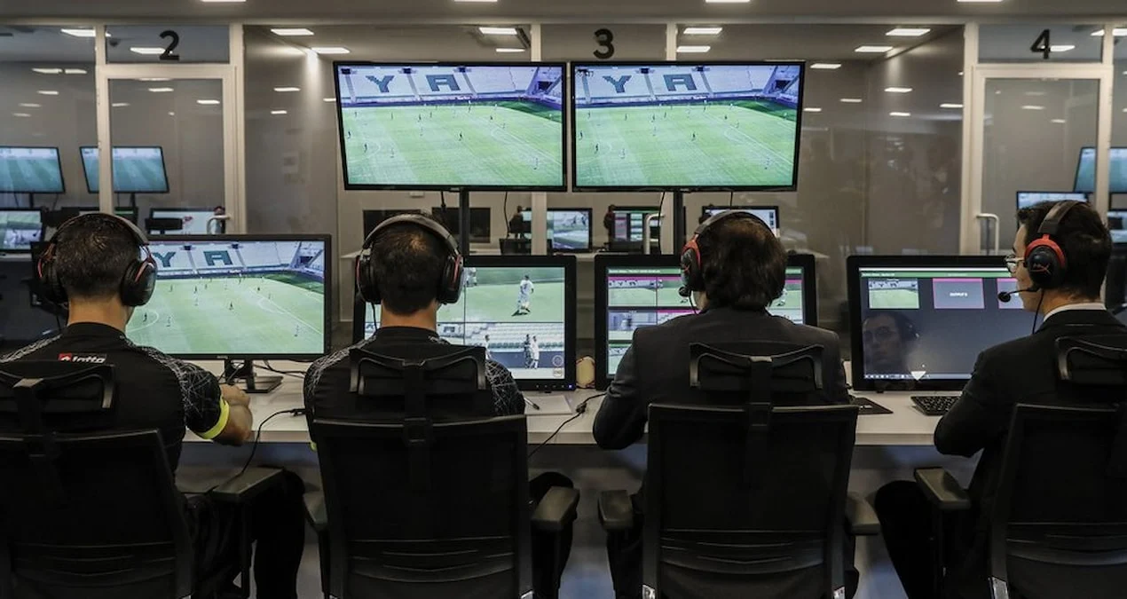 VAR hakimi bəlli oldu