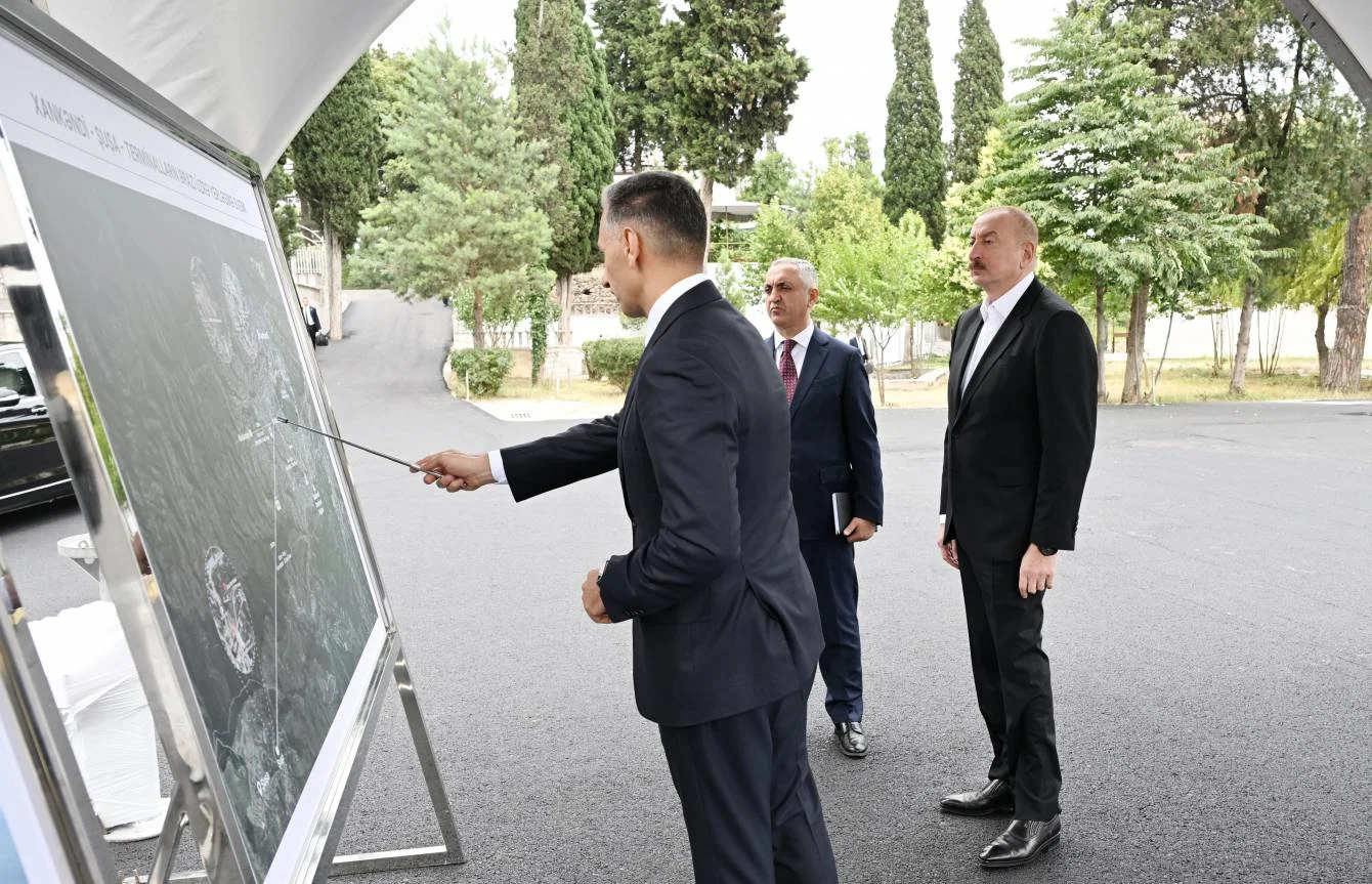 Prezident Xankəndi-Şuşa kanat yolu ərazisi ilə tanış olub