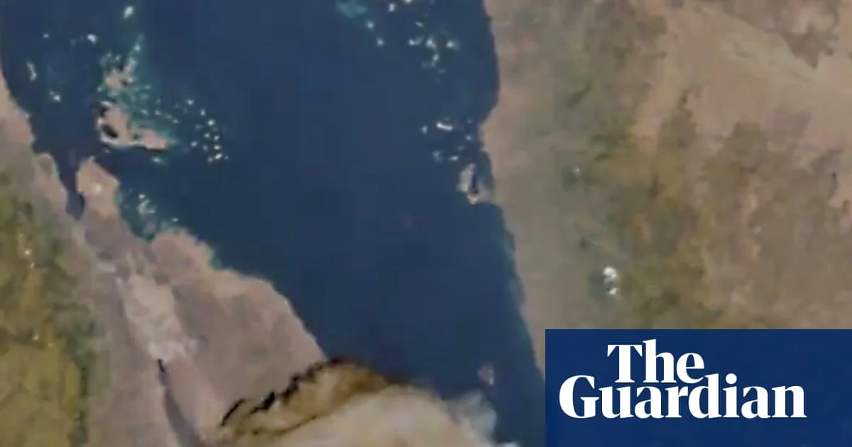 Efiopiyada vulkan 12 min ildən sonra püskürdü