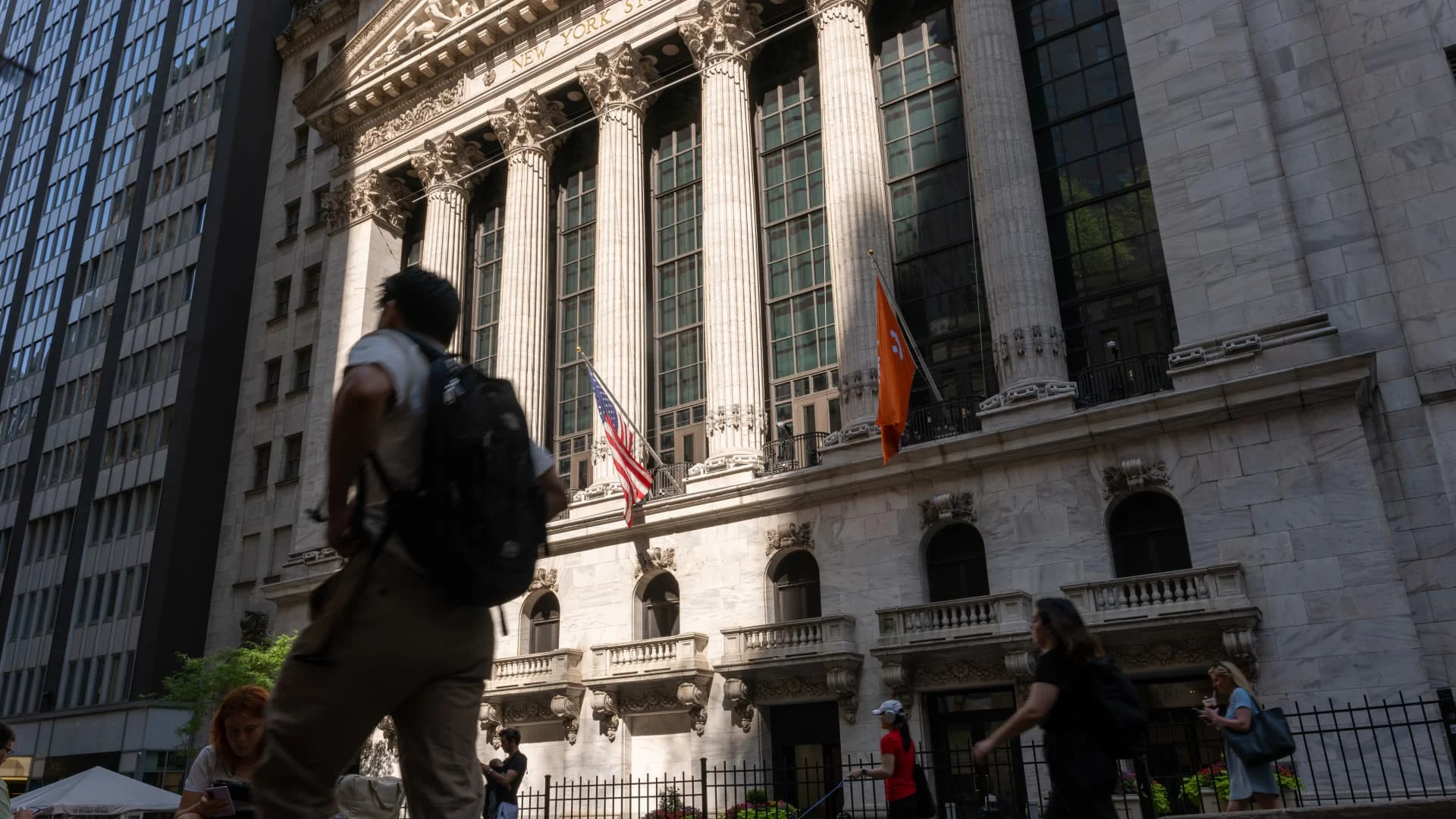 Özəl sərmayə niyə satılmayan "zombi şirkətlər"ə ilişib qalıb