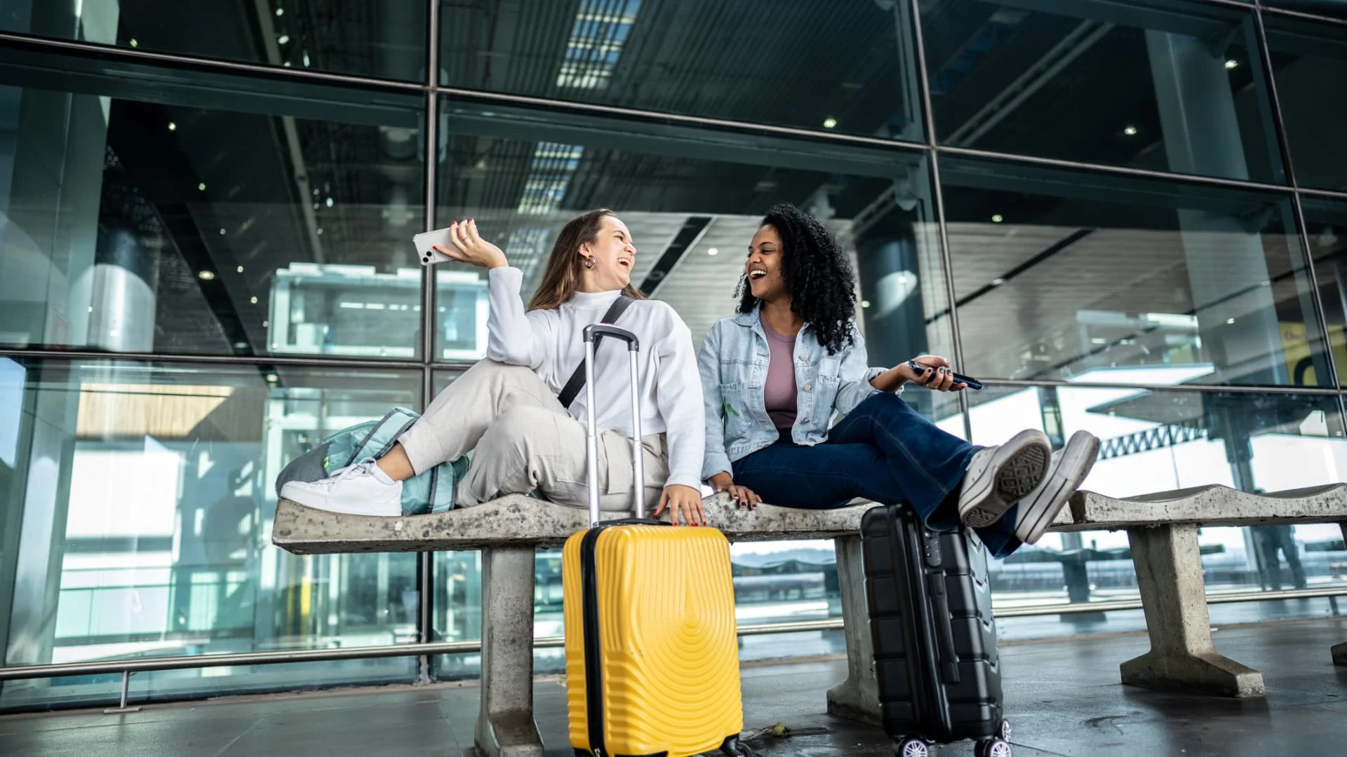 ABŞ Səmaları Sakitləşdirmək Üçün Hərəkətə Keçir: Sərnişin İnsidentləri Rekord Səviyyədə