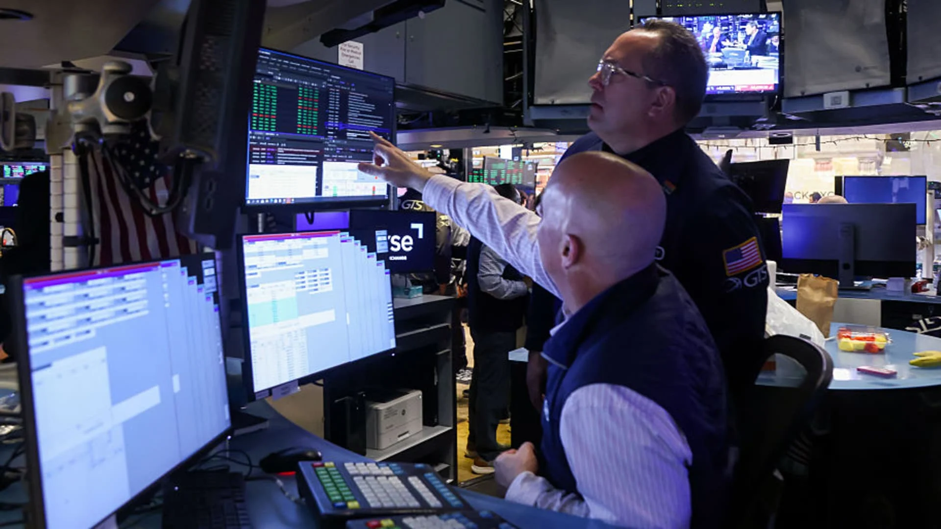 Avropa Birjaları Yüksəldi, Bitcoin Dəyər Qazandı, Qızıl və Gümüş Bahalaşdı