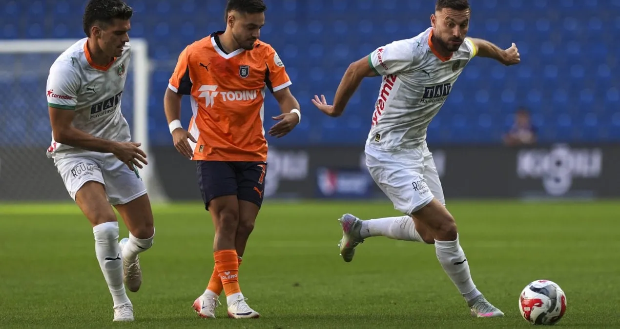 Başakşehir və Alanyaspor heç-heçə etdi