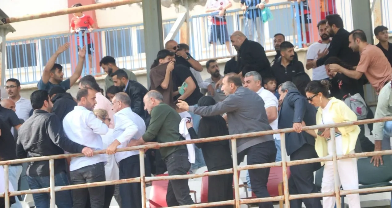 Qadın futbol matçında dava, 3 yaralı