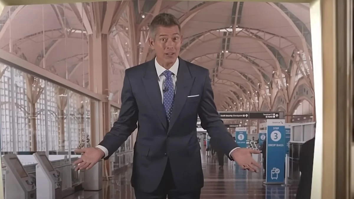 ABŞ Nəqliyyat rəhbəri sərnişinləri "hörmətlə geyinməyə" çağırır Tənqidçilər problem geyimdə deyil deyir