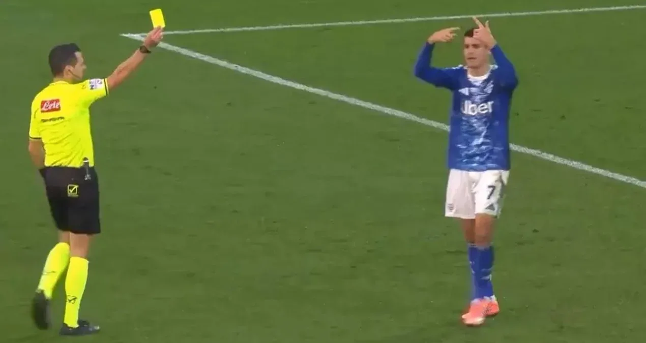 Keçmiş "Qalatasaray"lı əsəbiləşdi, oyunu tərk etmək istədi