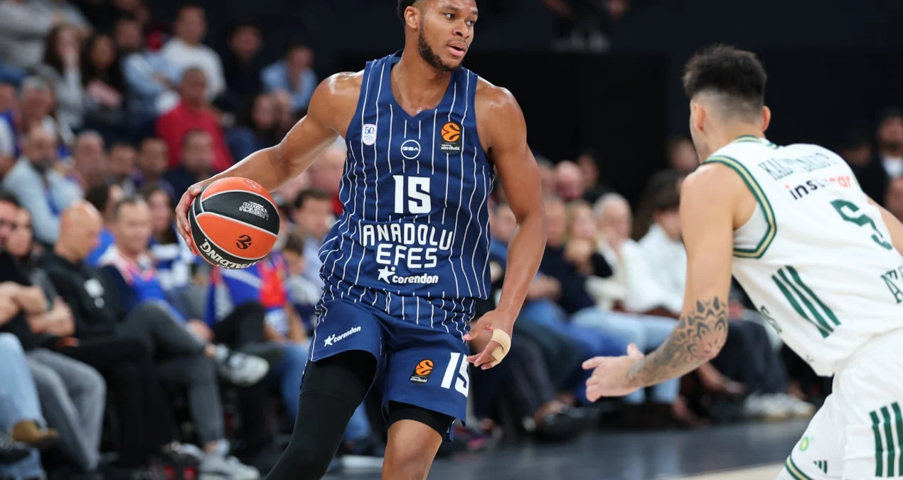 Anadolu Efes Panathinaikosdan böyük məğlubiyyət aldı