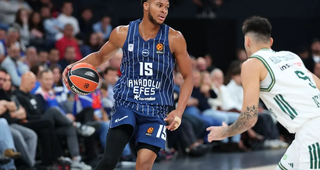 Anadolu Efes Panathinaikosdan böyük məğlubiyyət aldı