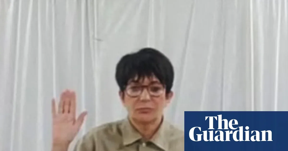 Epşteynin ortağı Qisleyn Maksvel Konqresdə suallara cavab vermədi