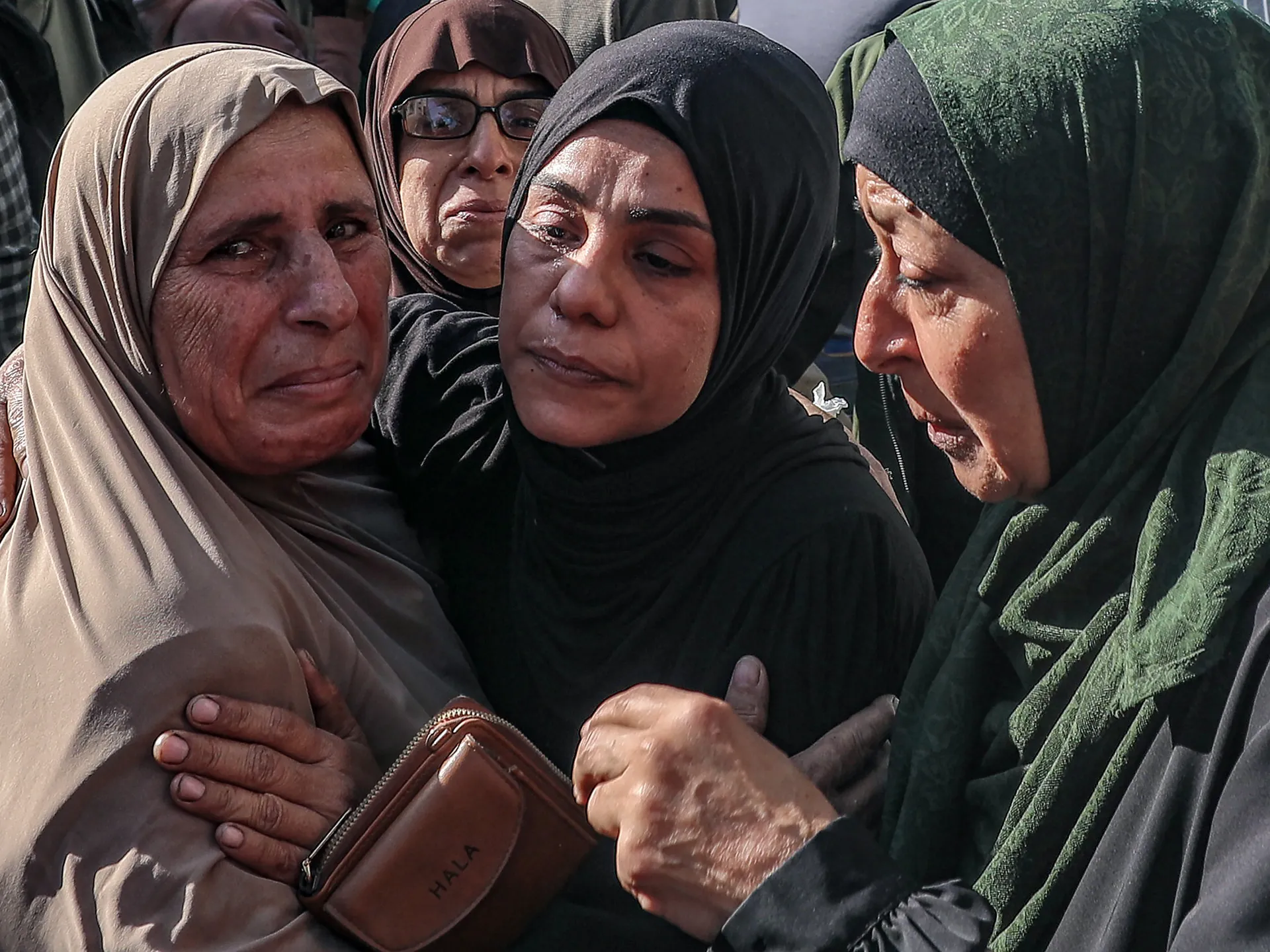 Atəşkəsə rəğmən, İsrailin Qəzzada soyqırımı dayanmır – Analitiklər