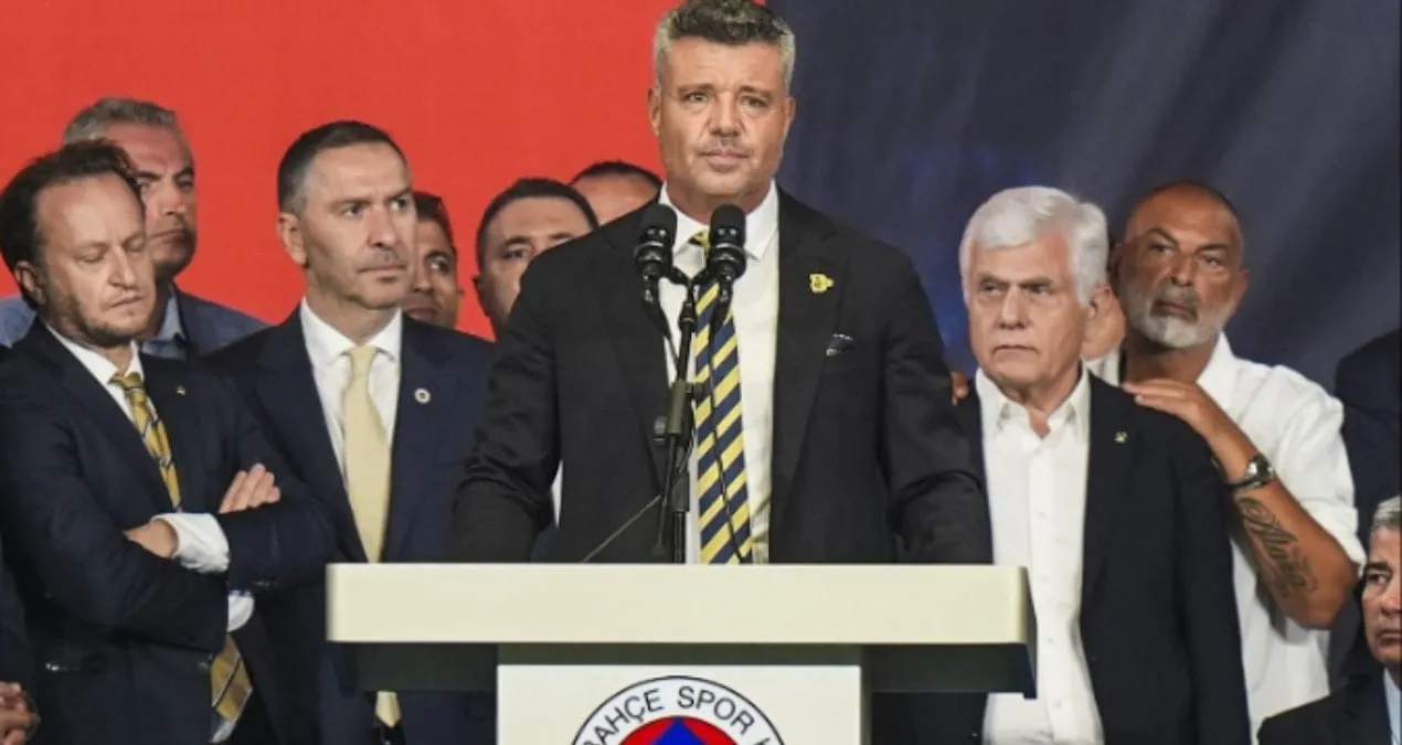 Sədat Səran Samandraya gəldi, Mərt Hakanla bağlı suala cavab verdi