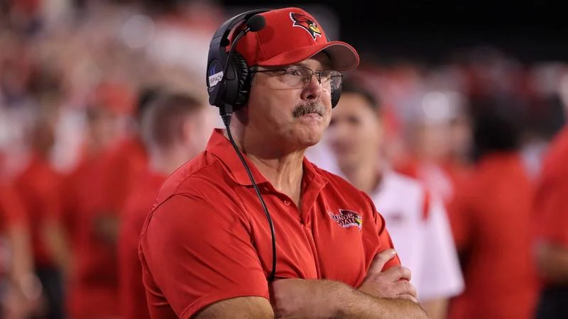 Brock Spack Şousu cümə axşamı Schooners-də canlı