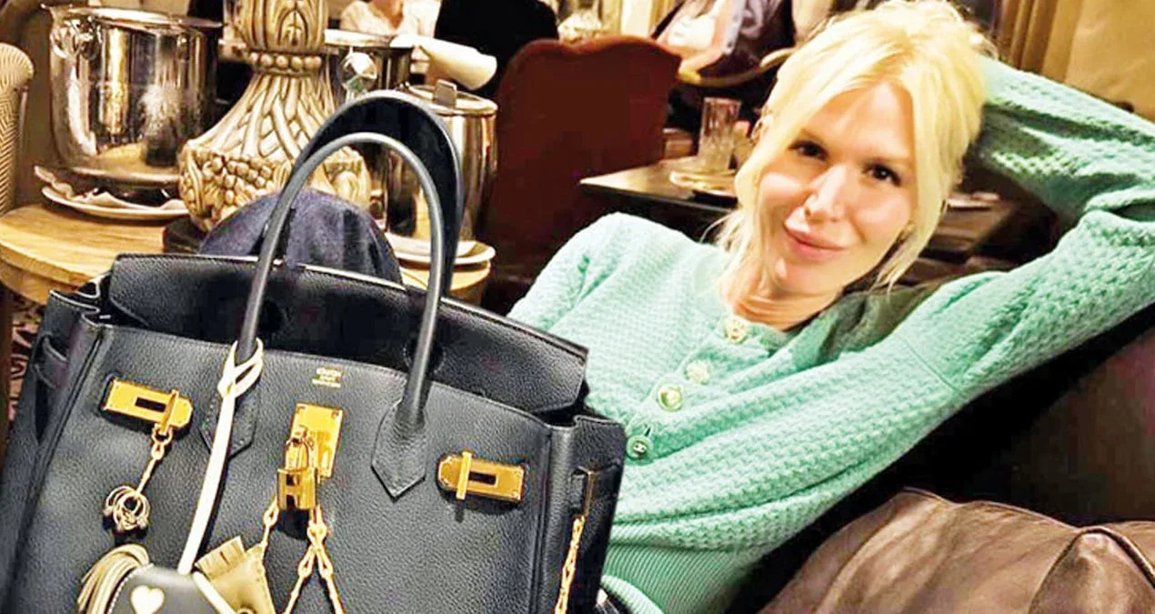 Dərin Mərmərçi aylardır gözlədiyi 1 milyonluq lüks çantasına sahib oldu