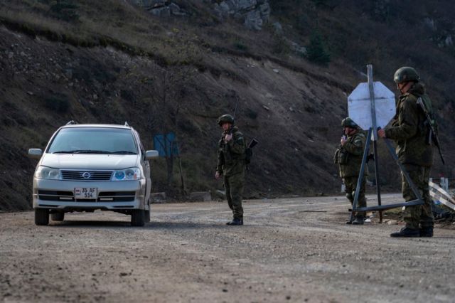 Post Lach'a giden yol, Karabağ, Azerbaycan, Ermenistan