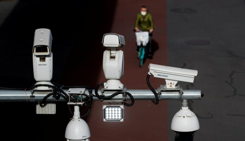 İctimai nəqliyyatda Çin kameraları suallar yaradıb