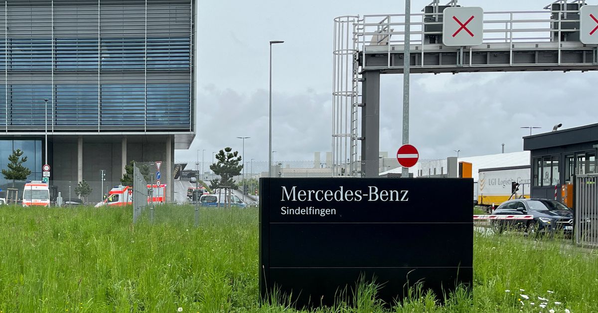 Shooting at a German Mercedes plant in Sindelfingen