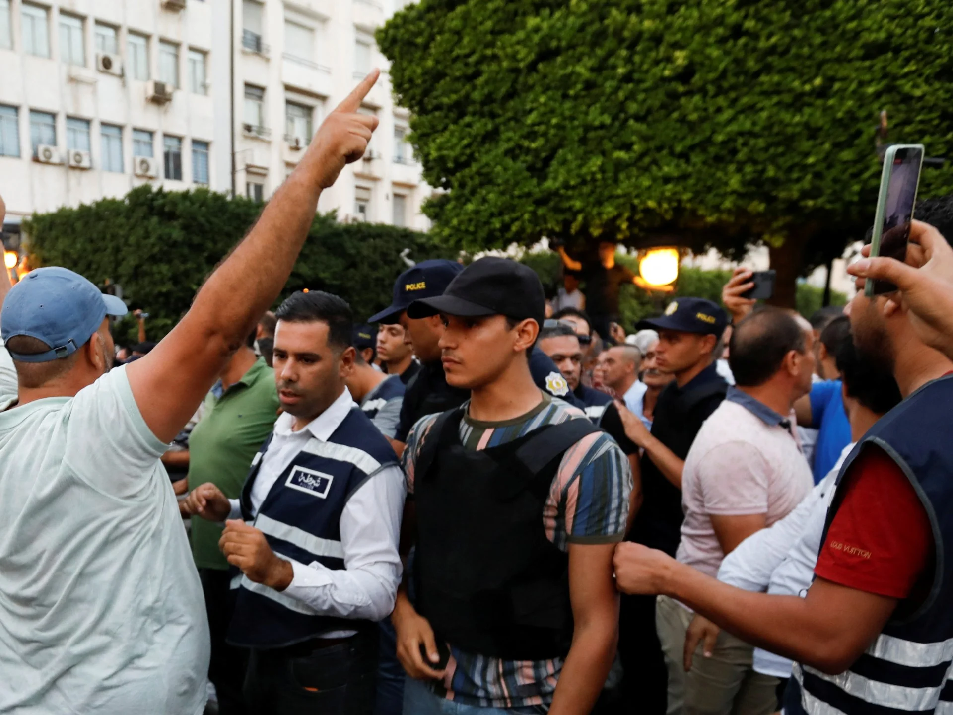 Tunisdə müxalif vəkil iki il həbsə məhkum edildi