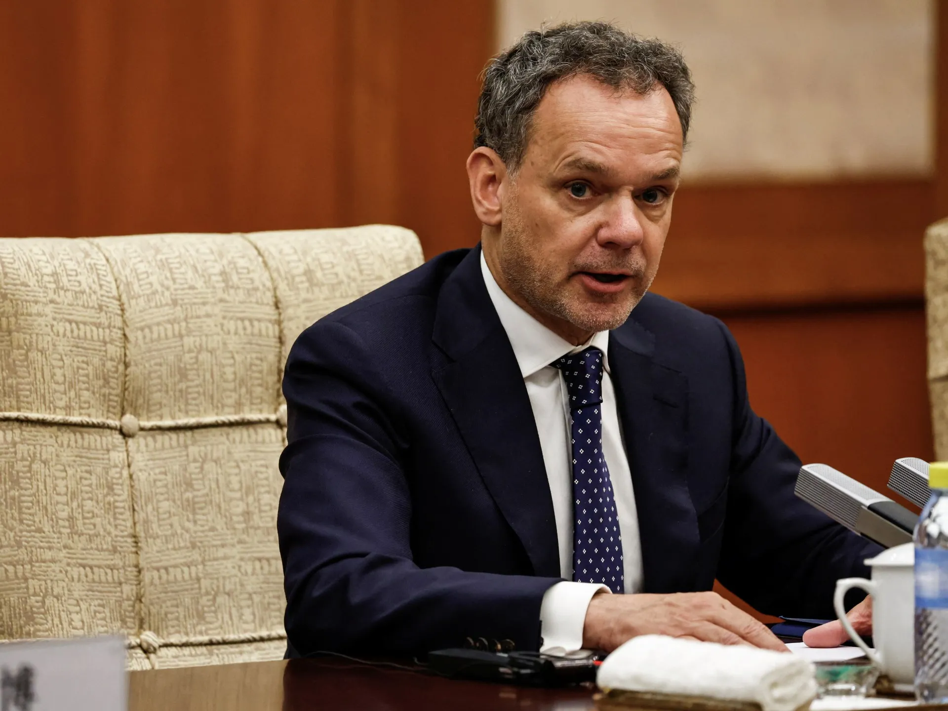 Niderland XİN rəhbəri İsrail sanksiyaları dalanı üzündən istefa