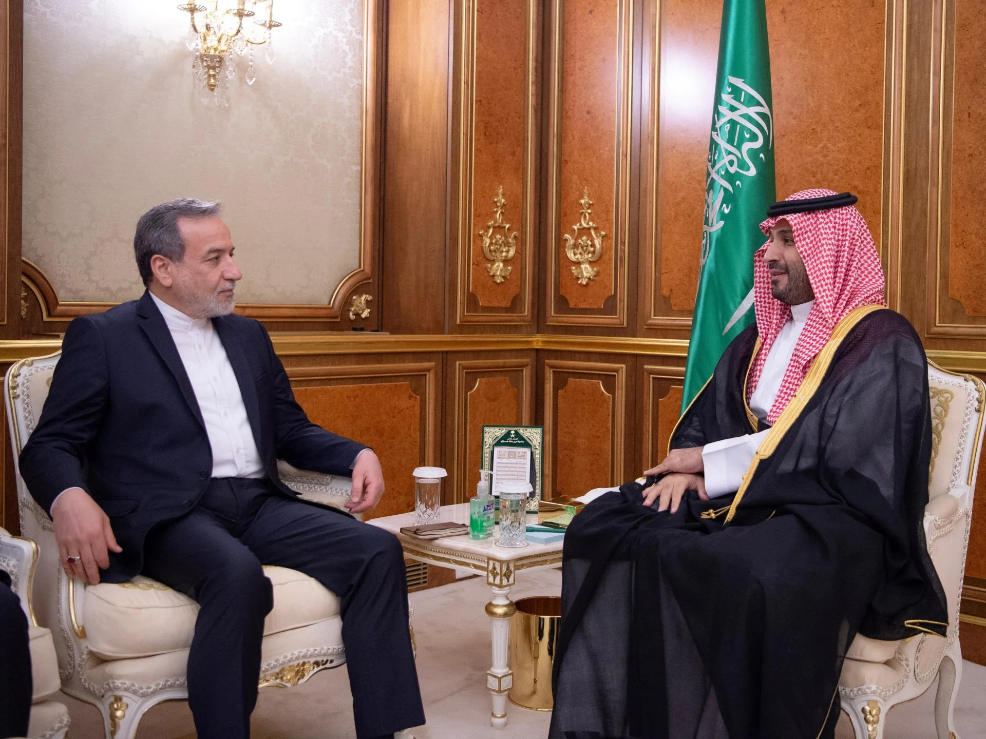 İran XİN başçısı Arağçı və Səudiyyə Vəliəhdi Məhəmməd bin Salman Ciddədə "məhsuldar" görüşdü