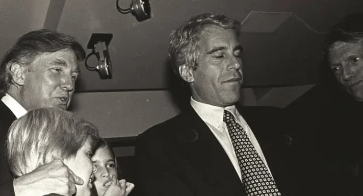 Epşteynin evindən Kəbə örtüyü çıxdı