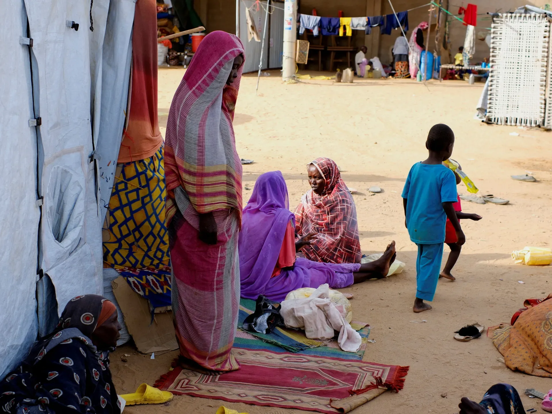 RSF-ə soyqırım ittihamı: Həkimlər cəsədlərin məhv edildiyini bildirir