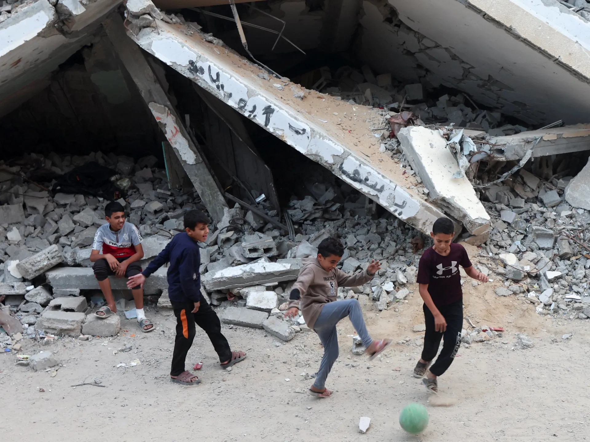 ABŞ Qəzzanı bölmə və İsrail nəzarətindəki əraziləri yenidən qurma planına dəstək verdiyi görünür